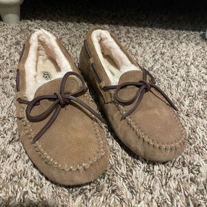 UGG Dakota Chestnut Soft Lined